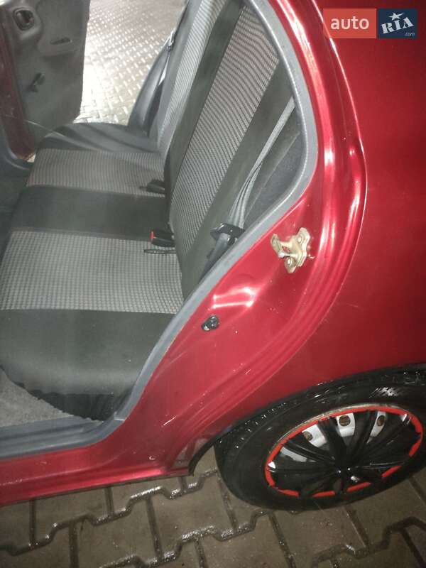 Седан Daewoo Sens 2004 в Житомире