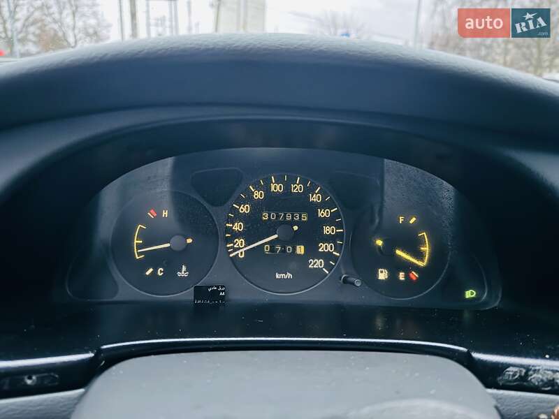 Седан Daewoo Sens 2003 в Белогородке