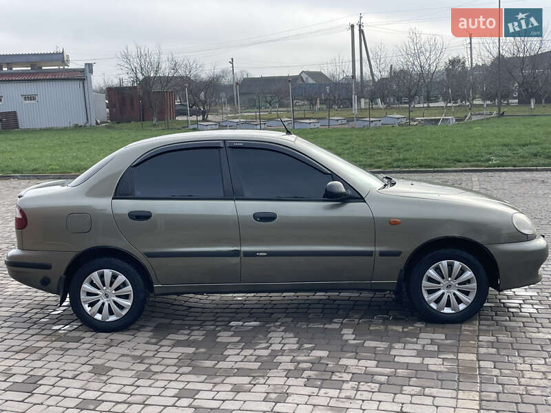 Седан Daewoo Sens 2003 в Теофиполе