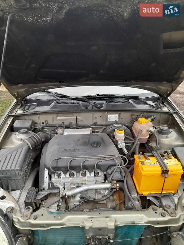 Седан Daewoo Sens 2007 в Чутове