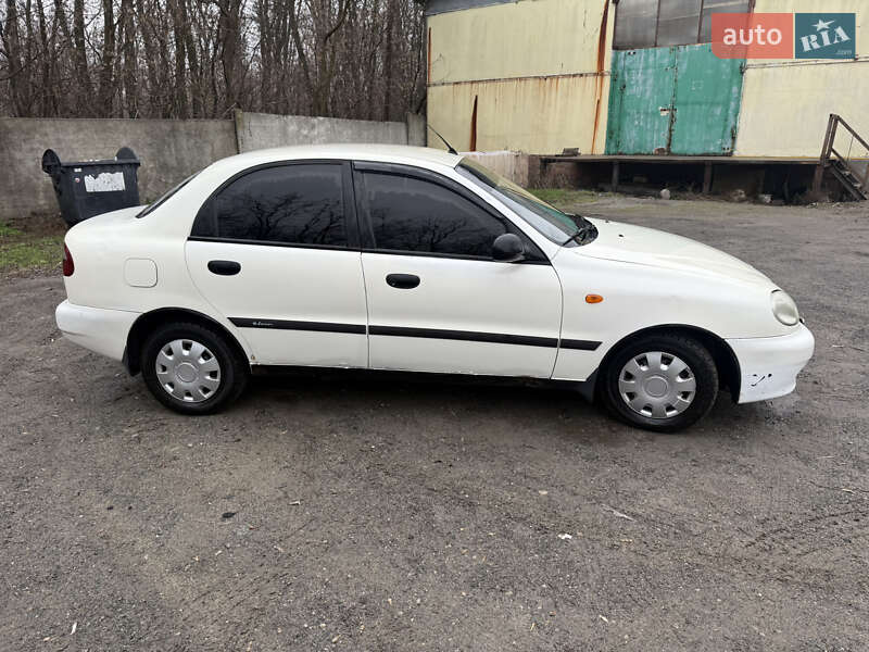 Седан Daewoo Sens 2003 в Днепре