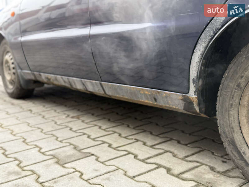 Седан Daewoo Sens 2002 в Киеве