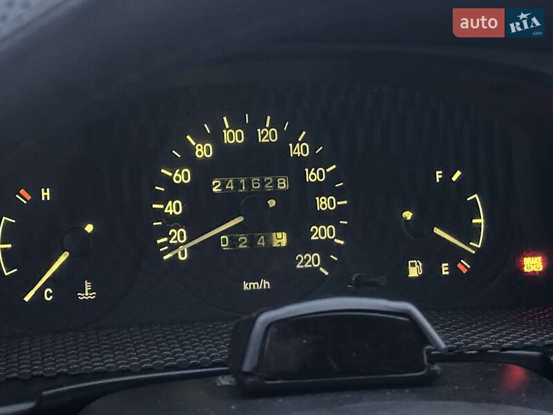 Седан Daewoo Sens 2005 в Киеве