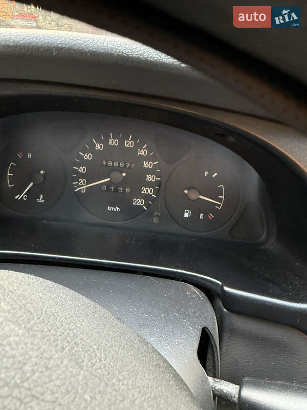 Седан Daewoo Sens 2004 в Березному