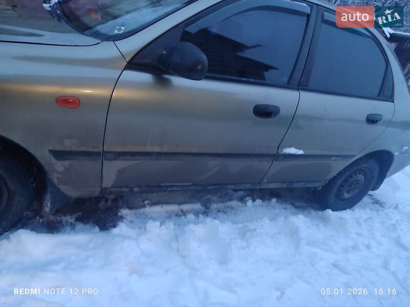 Седан Daewoo Sens 2002 в Полтаві