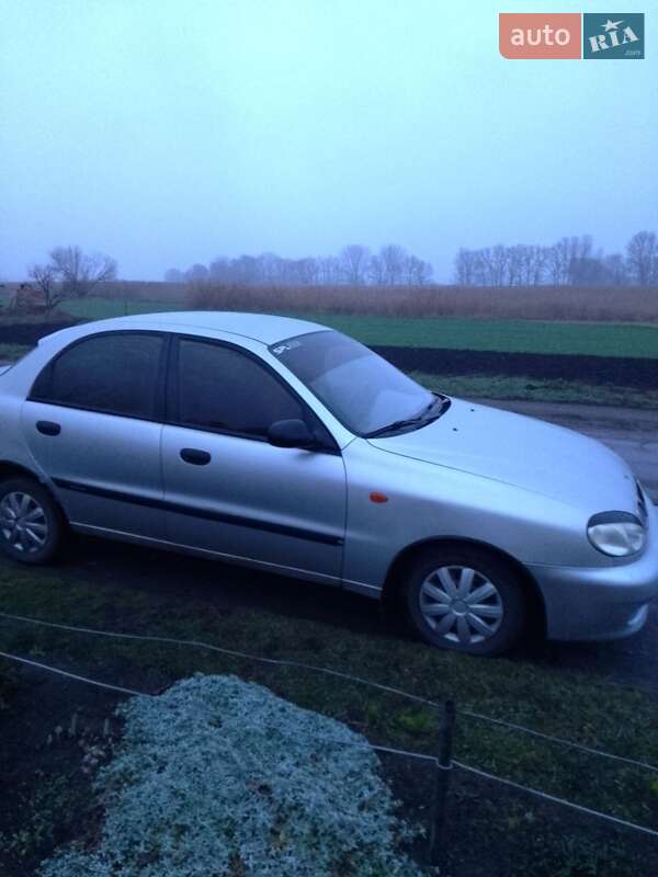 Седан Daewoo Sens 2002 в Нових Санжарах