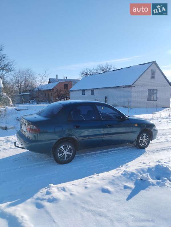 Седан Daewoo Sens 2004 в Липовой Долине