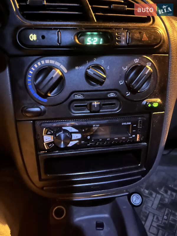 Седан Daewoo Sens 2003 в Харькове