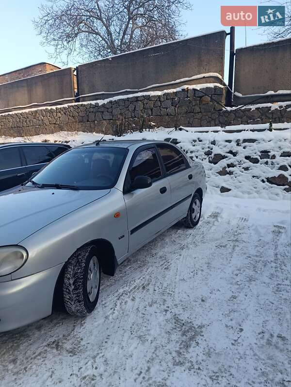 Седан Daewoo Sens 2003 в Умани