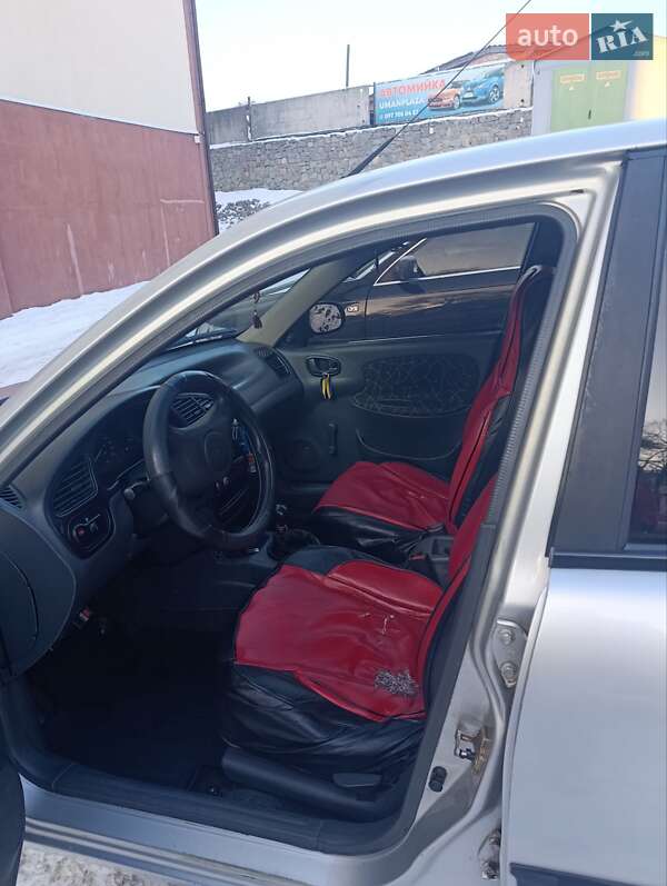 Седан Daewoo Sens 2003 в Умани