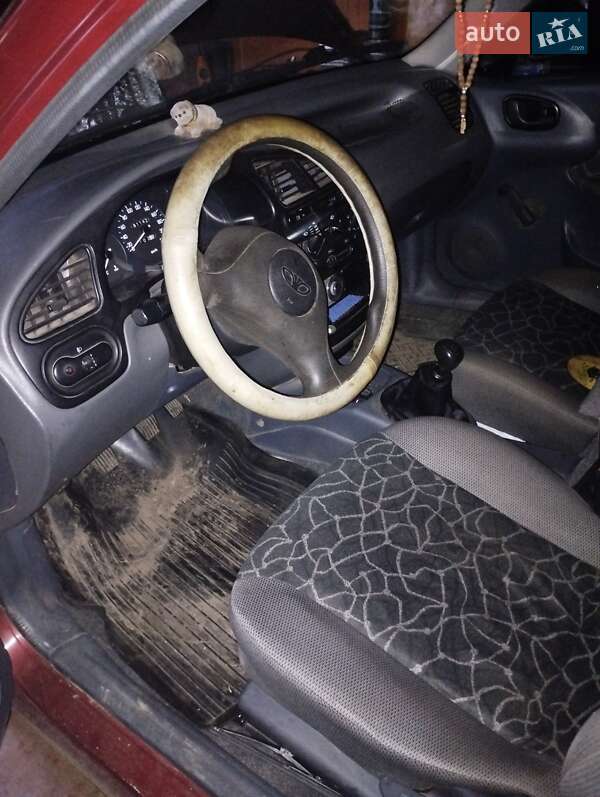 Седан Daewoo Sens 2003 в Полтаві