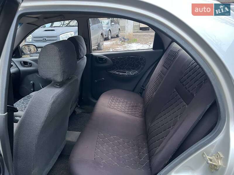 Седан Daewoo Sens 2003 в Николаеве