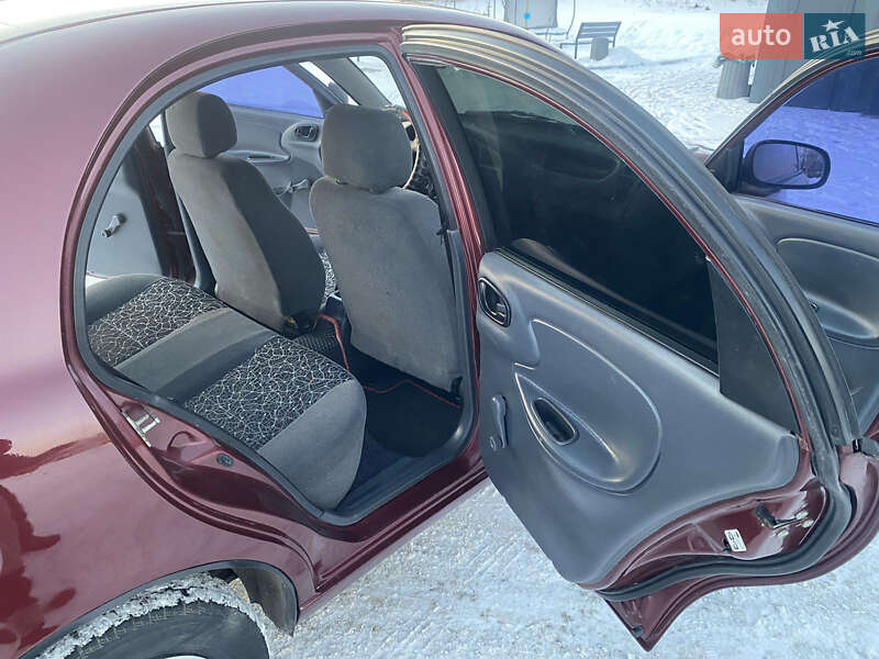 Седан Daewoo Sens 2011 в Ямполе