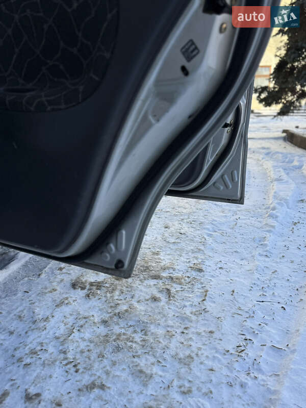 Седан Daewoo Sens 2003 в Запорожье