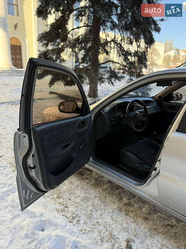 Седан Daewoo Sens 2003 в Запорожье