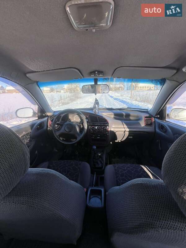 Седан Daewoo Sens 2002 в Староконстантинове