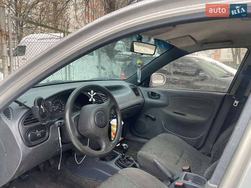 Седан Daewoo Sens 2005 в Львове