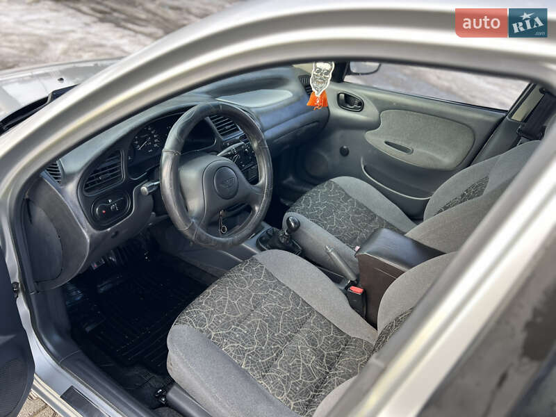 Седан Daewoo Sens 2004 в Хмельницькому