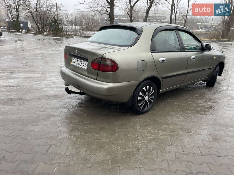 Седан Daewoo Sens 2004 в Кропивницком