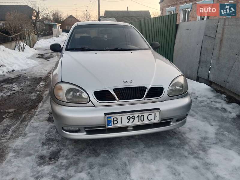 Седан Daewoo Sens 2006 в Ромнах
