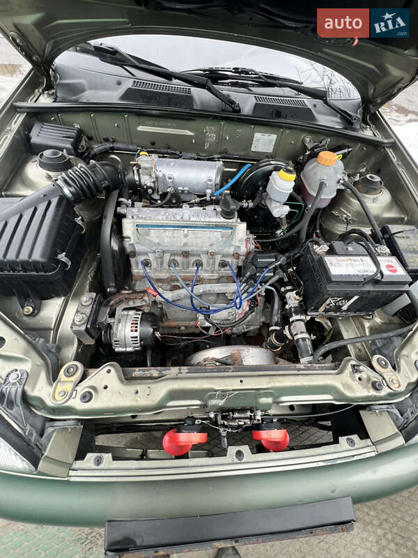 Седан Daewoo Sens 2003 в Умані