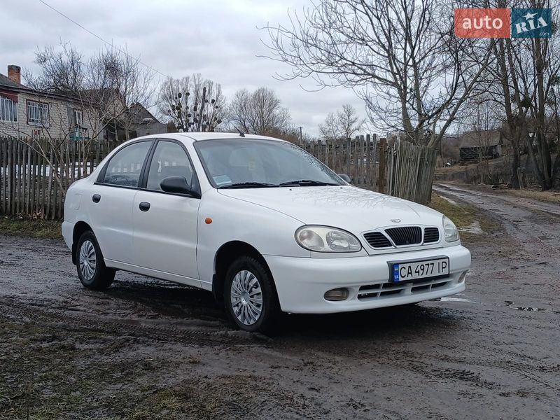 Седан Daewoo Sens 2005 в Смеле