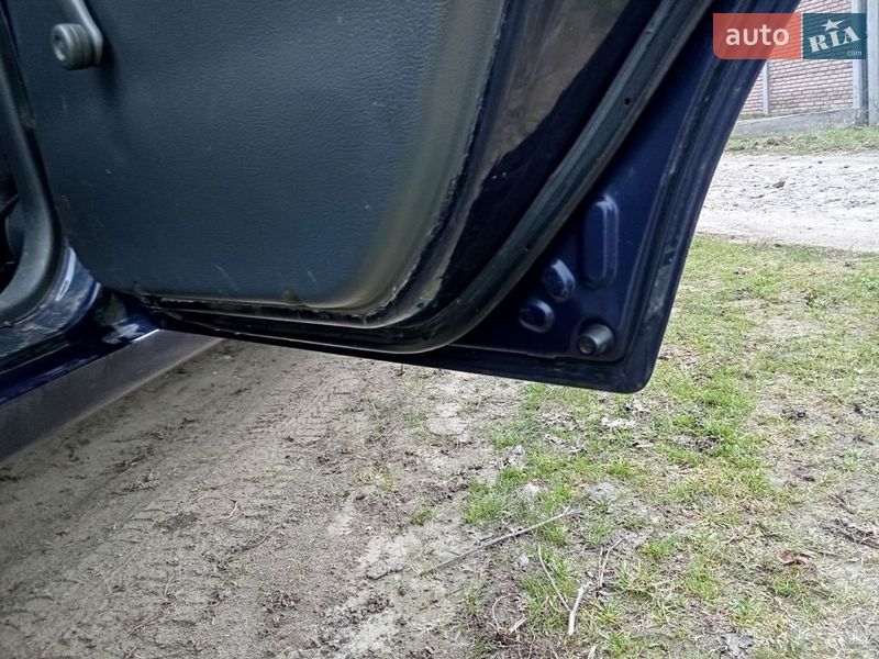 Седан Daewoo Sens 2004 в Днепре