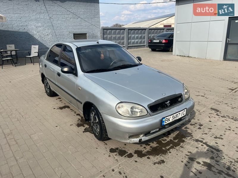Седан Daewoo Sens 2003 в Горохові