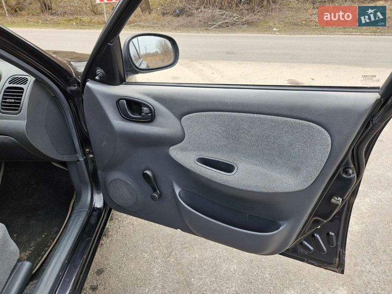 Седан Daewoo Sens 2006 в Обухове