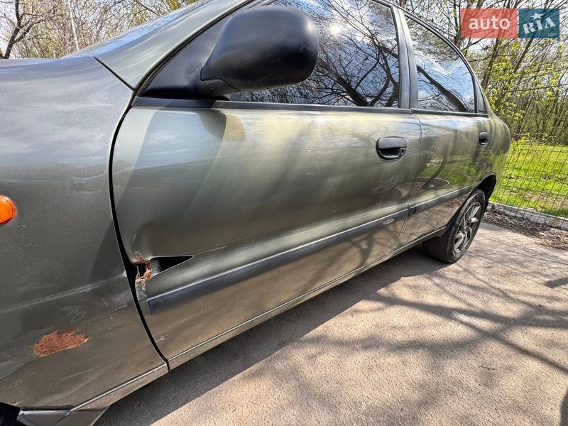 Седан Daewoo Sens 2004 в Запоріжжі