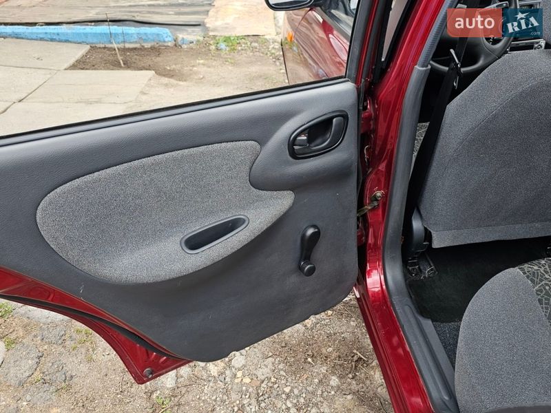 Седан Daewoo Sens 2005 в Кривом Роге