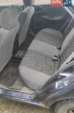 Седан Daewoo Sens 2004 в Березане