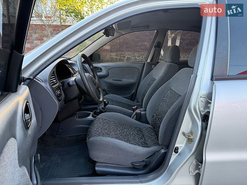 Седан Daewoo Sens 2005 в Вараше
