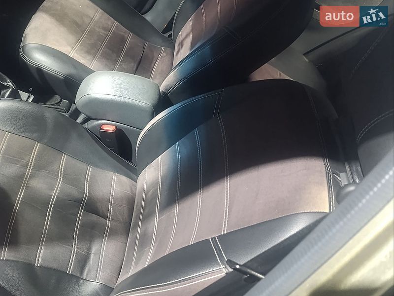 Седан Daewoo Sens 2004 в Каневе
