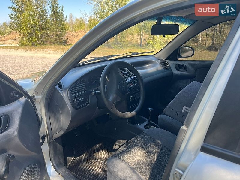 Седан Daewoo Sens 2004 в Калиновке