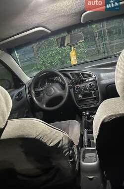 Седан Daewoo Sens 2004 в Кривом Роге