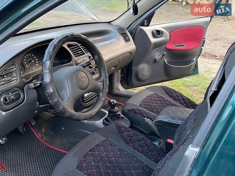 Седан Daewoo Sens 2004 в Каменец-Подольском