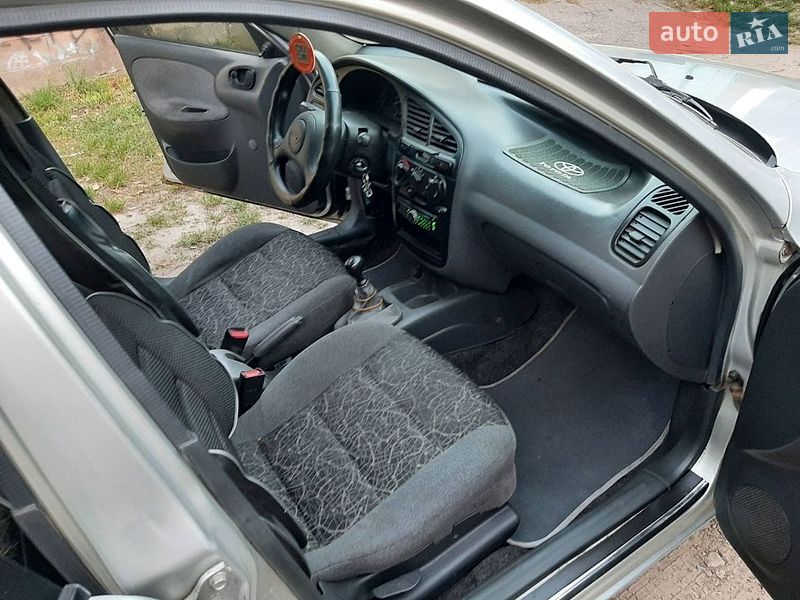 Седан Daewoo Sens 2007 в Озерному