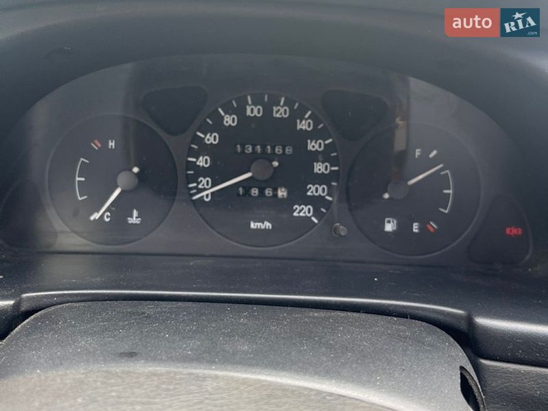 Седан Daewoo Sens 2002 в Львові