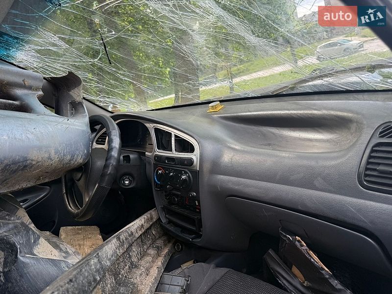 Седан Daewoo Sens 2011 в Тернополе