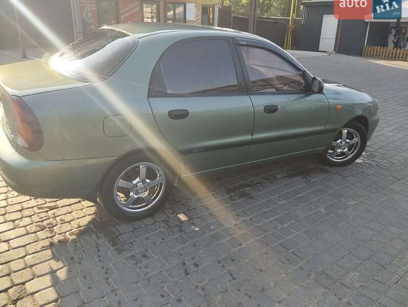Седан Daewoo Sens 2010 в Миколаєві