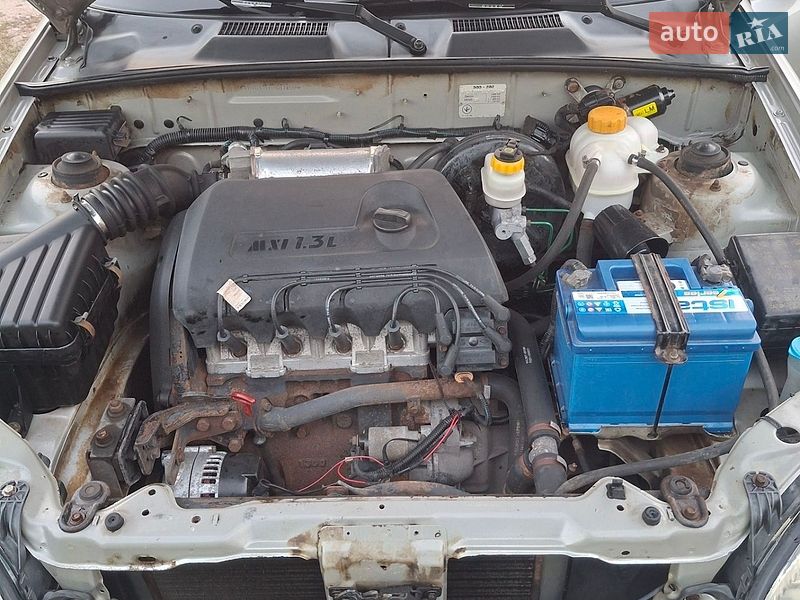 Седан Daewoo Sens 2003 в Носовке