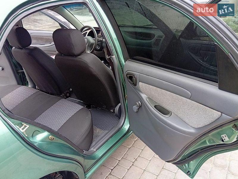 Хэтчбек Daewoo Sens 2011 в Новояворовске