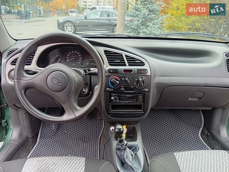 Хэтчбек Daewoo Sens 2011 в Новояворовске