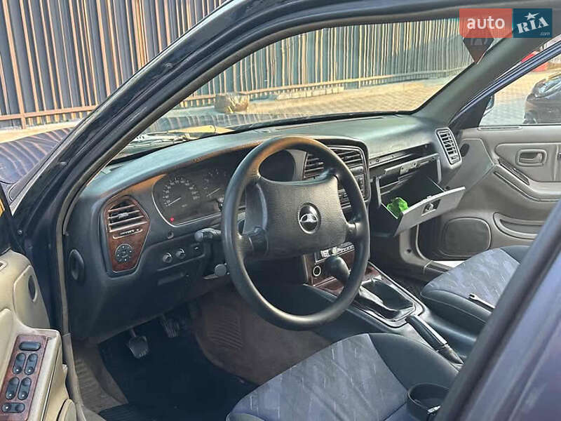 Седан Daewoo Super Salon 1996 в Борисполі