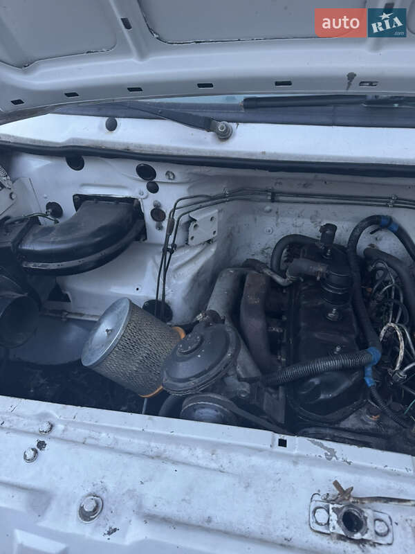 Вантажний фургон DAF 400 груз. 1991 в Умані