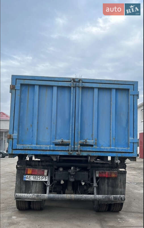 Самоскид DAF 75 2001 в Мукачевому