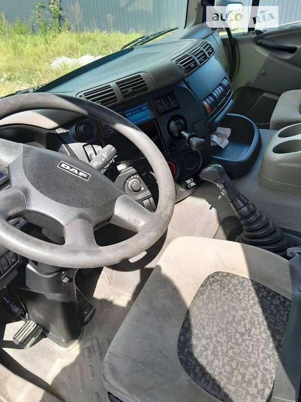 Самосвал DAF 75 2009 в Ивано-Франковске
