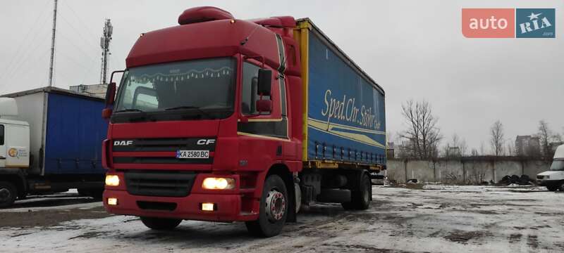 Контейнеровоз DAF 75 2002 в Киеве
