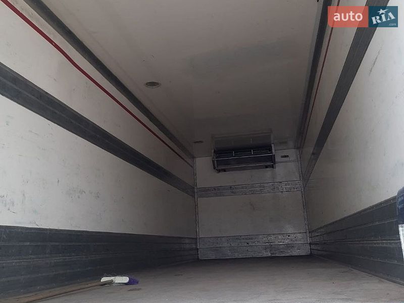 Рефрижератор DAF 75 2004 в Черновцах